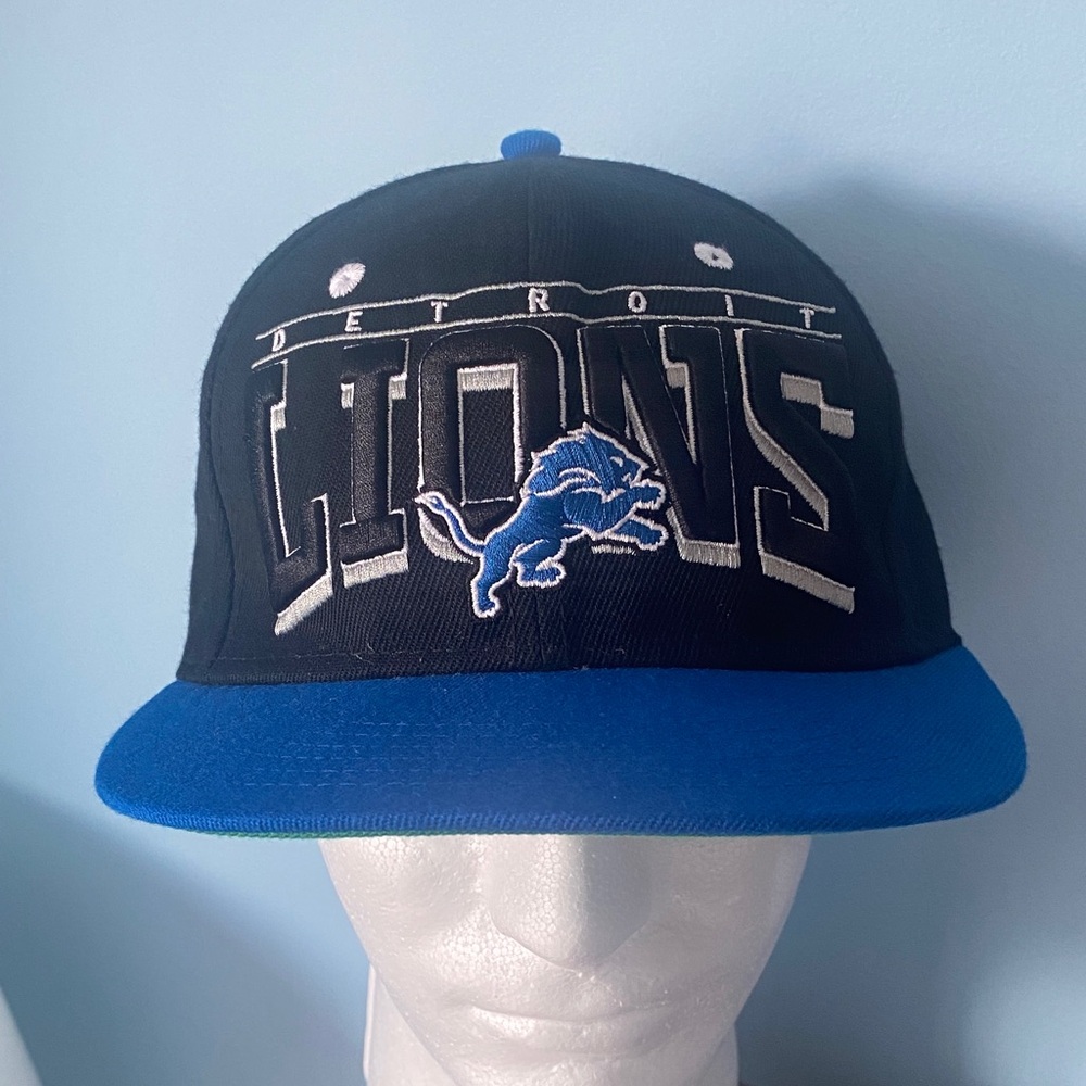 Rare Official NFL Official Detroit Lions Black, Blue And White Embroidered Hat